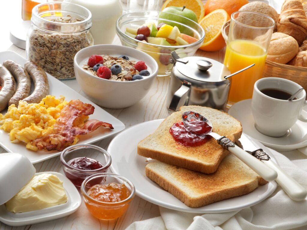 colazione, BREAKFAST TIME: quanto è importante fare colazione
